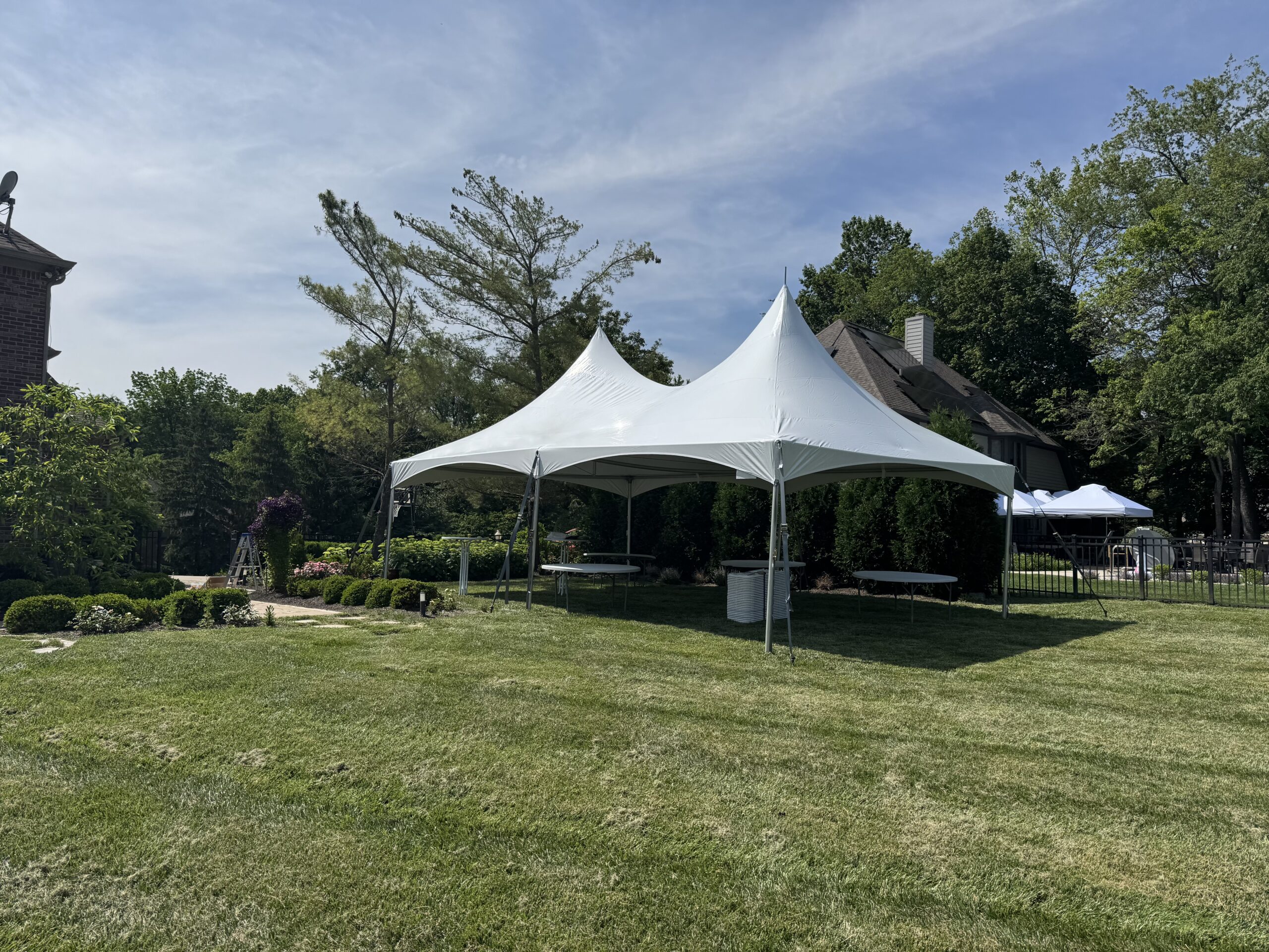 tent rental setup Noblesville Indiana Noblesville Tent and Event
